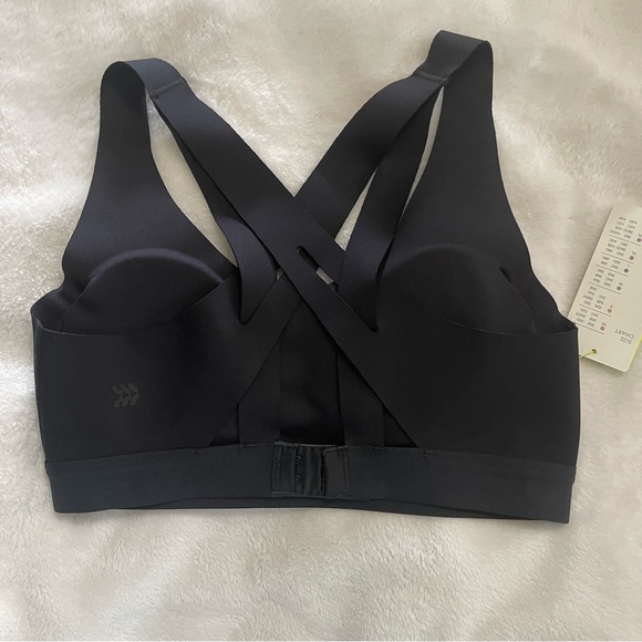 All In Motion Womens Sport Bra Medium Support Strappy Bonded Size S 32 A,B,C - Picture 2 of 7